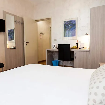 Lis Hotel