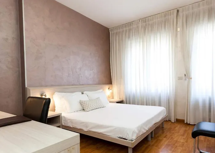 Lis Hotel