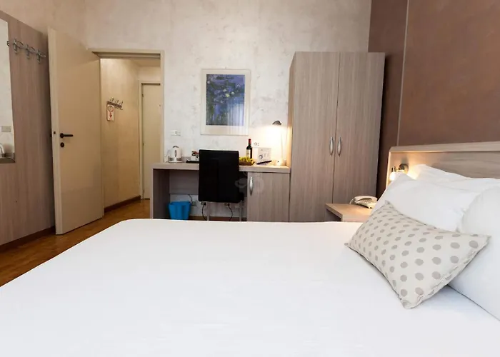 Lis Hotel 3*