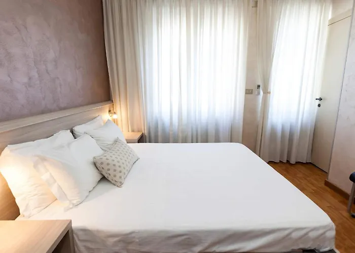 Lis Hotel 3*