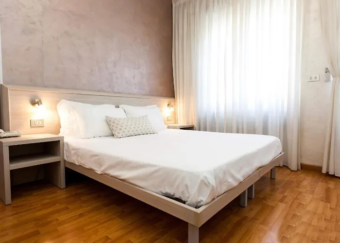Lis Hotel 3*