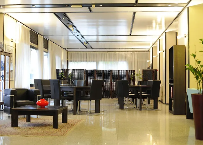 Lis Hotel Asti