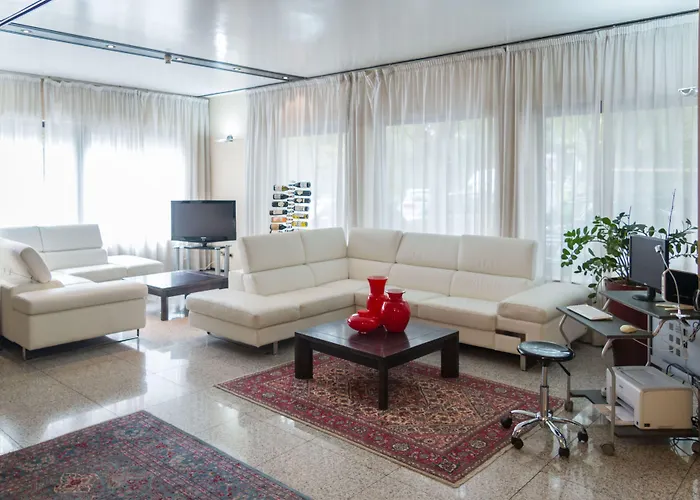Lis Hotel 3*